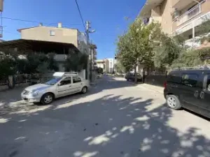 Yurtiçi Kargo BAYRAKLI Şubesi